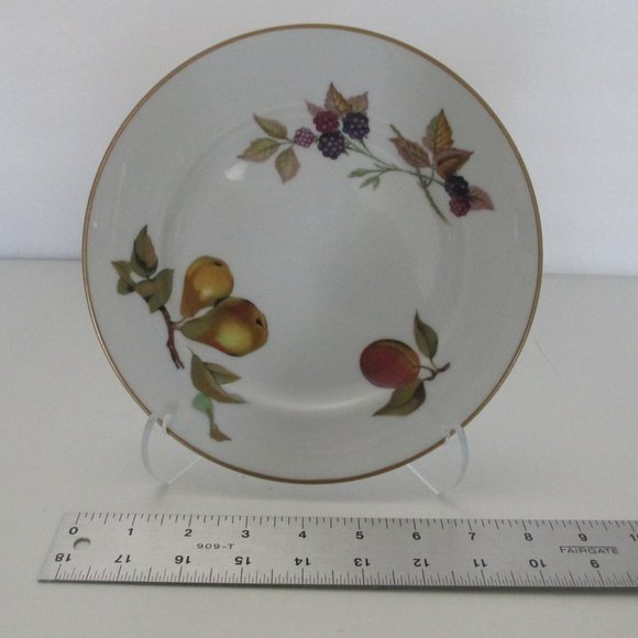 ROYAL WORCESTER EVESHAM SALAD/DESSERT PLATES - Picture 2 of 5